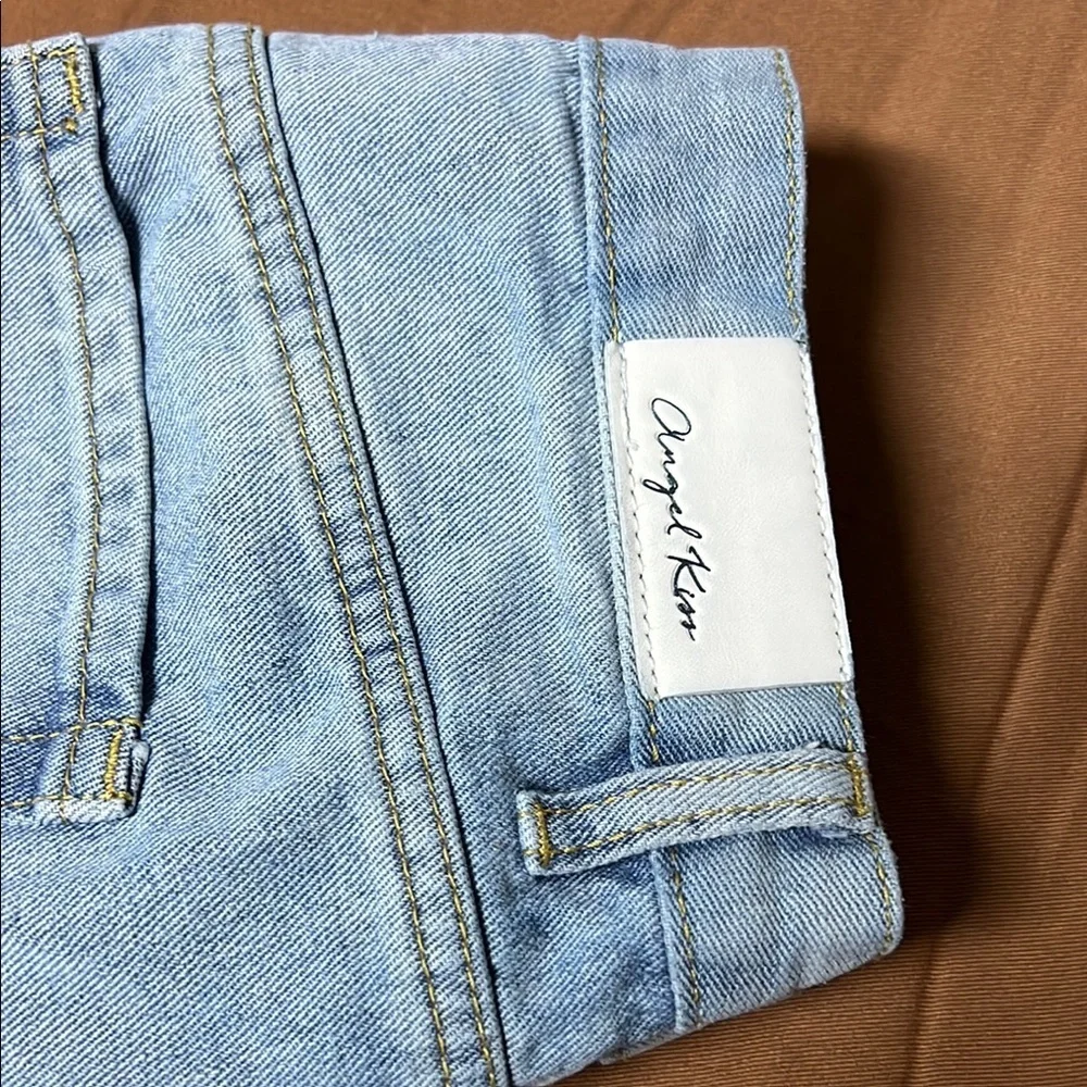 Angel Kiss women Blue Straight Leg Jeans with Floral Embroidery - Picture 8 of 8